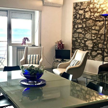 Taormina Center Apartment With Sea View المظهر الخارجي الصورة