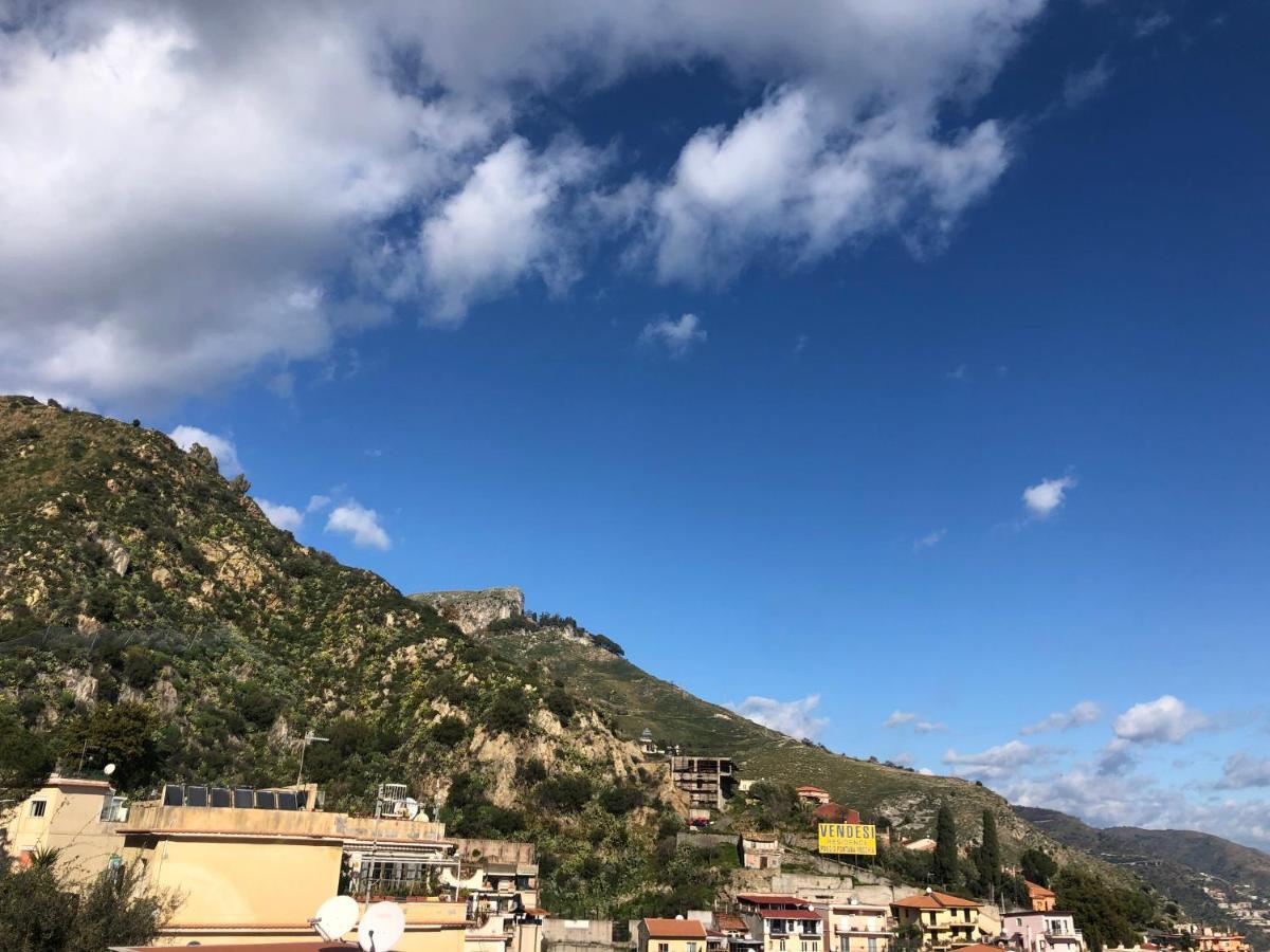 Taormina Center Apartment With Sea View المظهر الخارجي الصورة